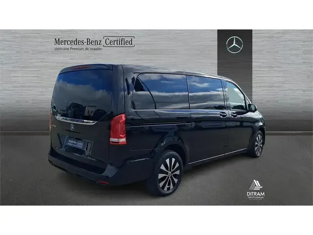 Usado Mercedes V250 190 CV (139 kW) 2023 Negro Monovolumen