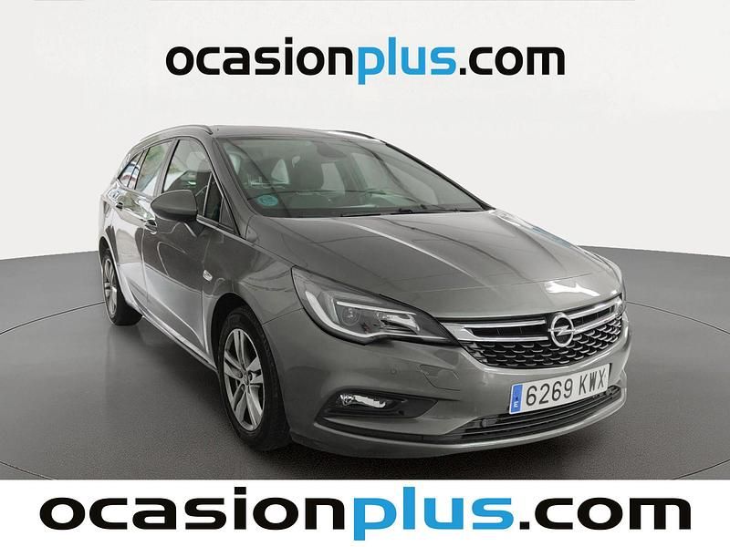Usado Opel Astra Selective 150 CV (110 kW) 2019 Gris Monovolumen