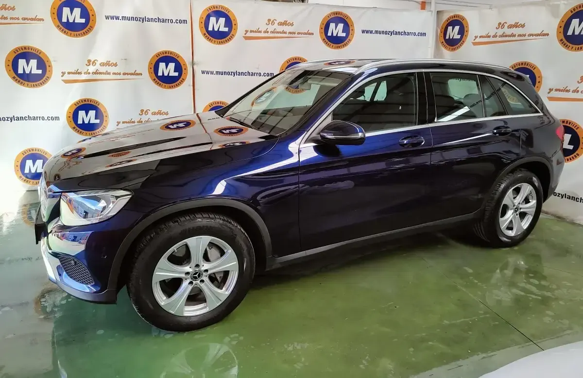 Usado Mercedes GLC250 204 CV (150 kW) 2017 Azul