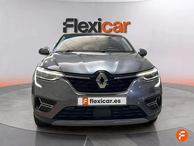 Käytetty Renault Arkana Evolution 145 HP (106 kW) 2023 Harmaa Katumaasturi