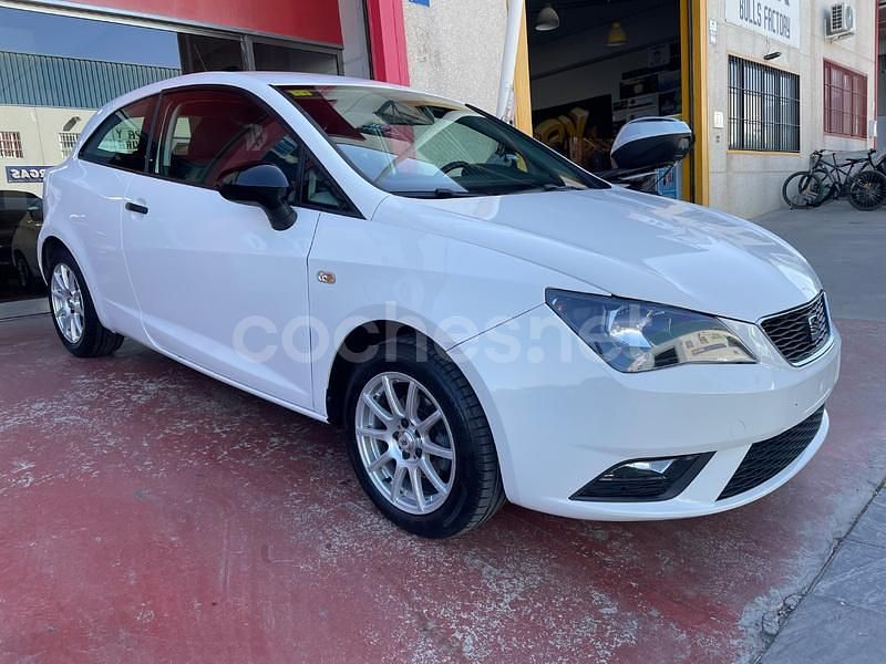 Blanco Usado 2013 Seat Ibiza SC Ecomotive Utilitario | 5999 € (Un poco caro) - Imagen 1/4