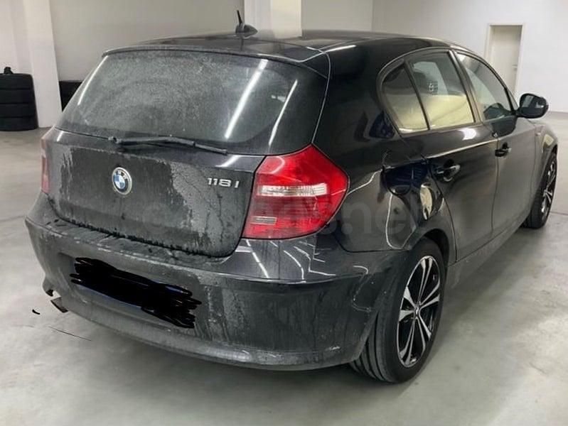 Usado BMW 116 Sport Line 122 CV (89 kW) 2011 Negro Utilitario
