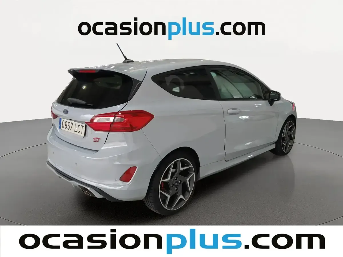 Usado Ford Fiesta ST 200 CV (147 kW) 2019 Gris Utilitario