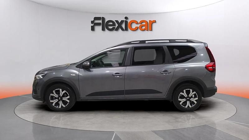 Usado Dacia Jogger Expression 110 CV (80 kW) 2024 Gris Monovolumen