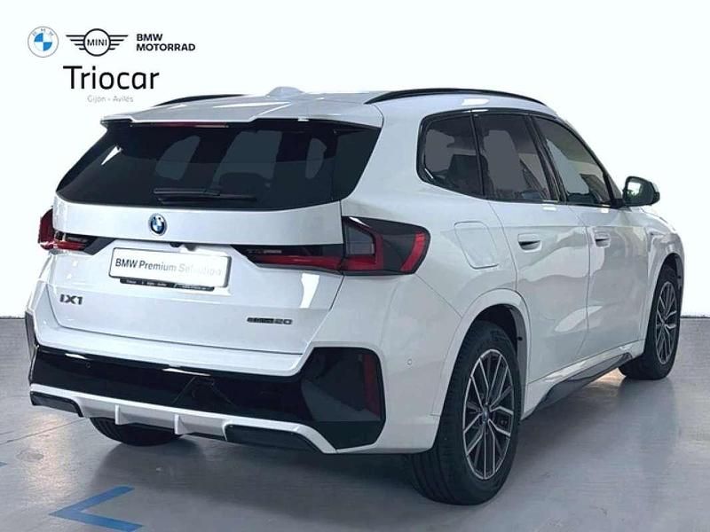 Begagnad BMW iX1 Comfort Edition 150 kW (204 HK) 2025 Vit SUV