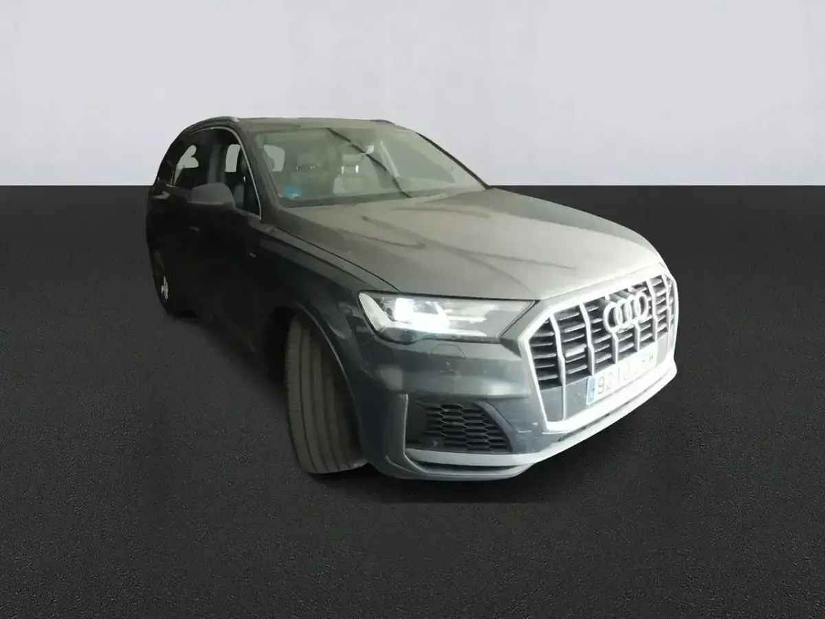 Usado Audi Q7 S-Line 381 CV (280 kW) 2021 Gris SUV