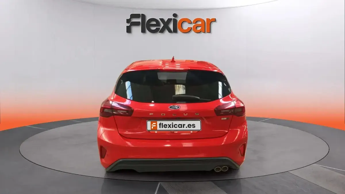 Usado Ford Focus ST-Line 125 CV (91 kW) 2022 Rojo Berlina