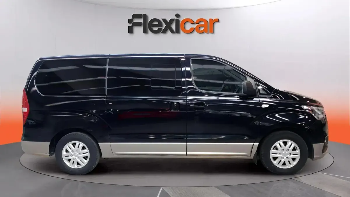 Usado Hyundai H-1 170 CV (125 kW) 2019 Negro Monovolumen