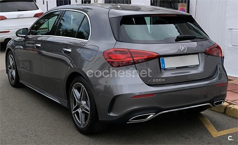 Usado Mercedes A200 150 CV (110 kW) 2023 Gris / plata Berlina