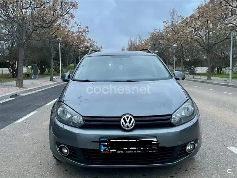 Usado VW Golf VI Sport 122 CV (89 kW) 2011 Gris / plata Utilitario