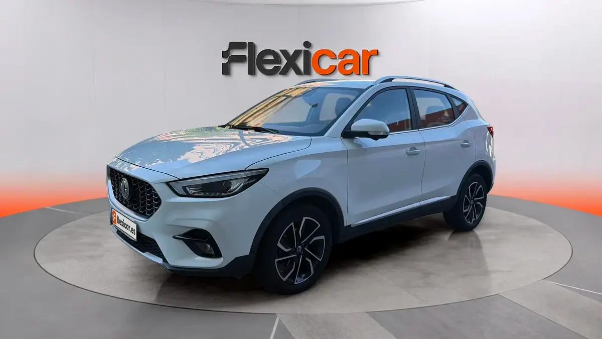 Usado MG ZS Luxury 111 CV (81 kW) 2024 Blanco SUV