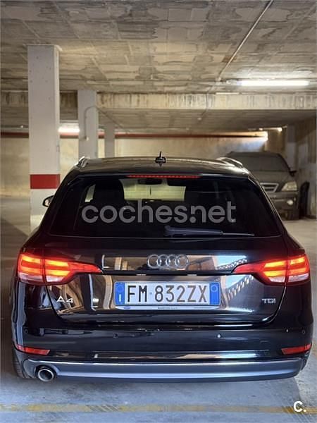 Usado Audi A4 150 CV (110 kW) 2017 Negro Familiar