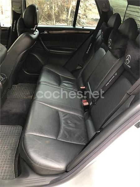 Usado Mercedes C220 143 CV (105 kW) 2003 Gris / plata Berlina
