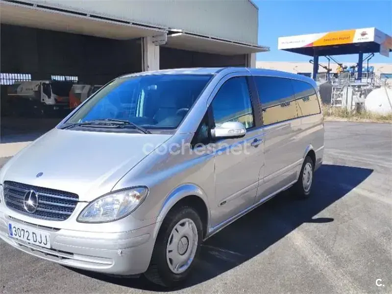 Usado Mercedes Viano 150 CV (110 kW) 2005 Gris / plata Monovolumen
