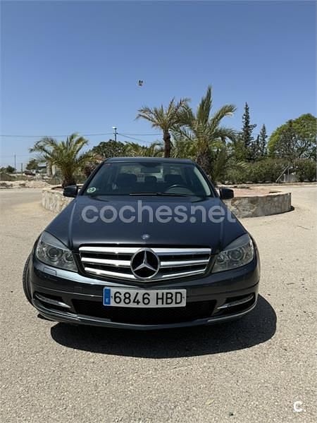 Usado Mercedes C250 Avantgarde 204 CV (150 kW) 2011 Gris / plata Berlina