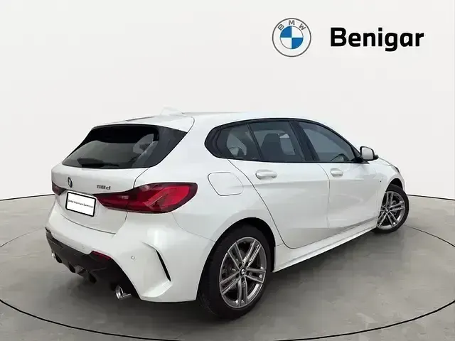 Usado BMW 118 Shadowline 150 CV (110 kW) 2022 Blanco