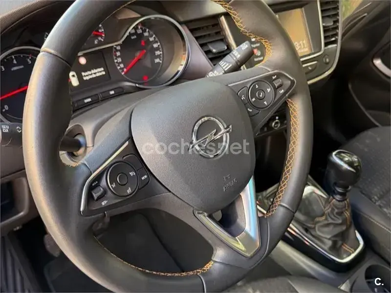 Usado Opel Crossland X Innovation 130 CV (95 kW) 2020 Blanco SUV