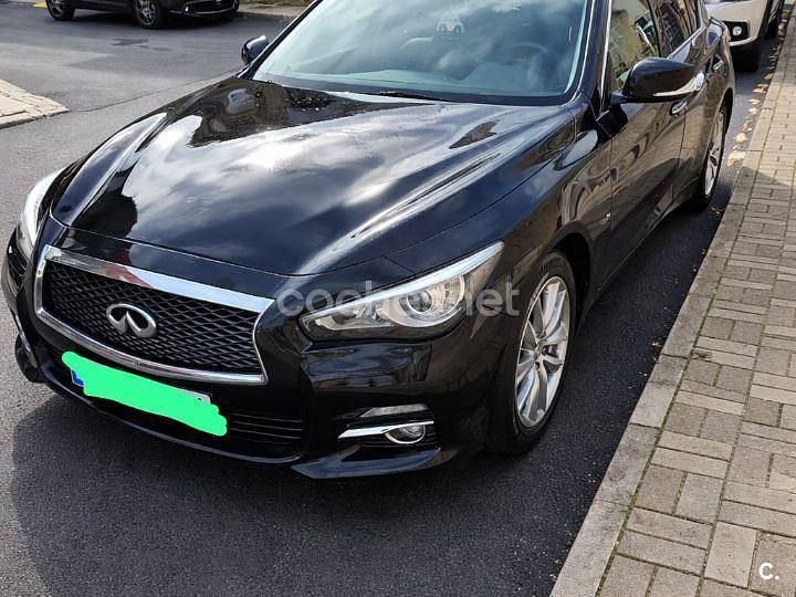 Usado Infiniti Q50 170 CV (125 kW) 2015 Negro Berlina