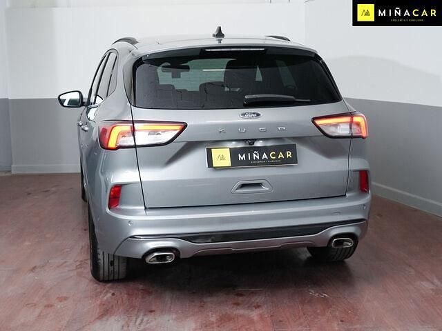 Usado Ford Kuga ST-Line 120 CV (88 kW) 2022 Gris SUV
