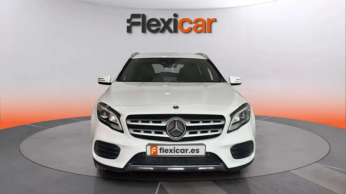 Używany Mercedes GLA200 136 KM (100 kW) 2019 Biały SUV