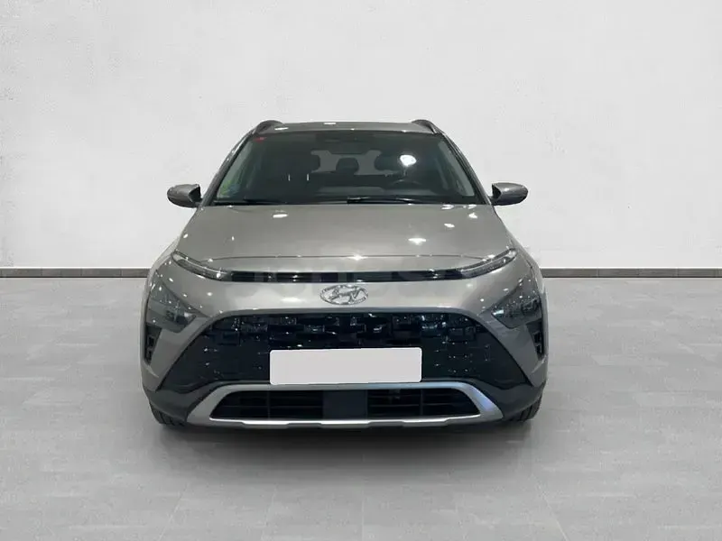 Usado Hyundai Bayon 100 CV (73 kW) 2021 Gris / plata SUV