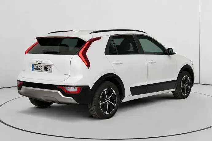 Usado Kia Niro 141 CV (103 kW) 2022 SUV
