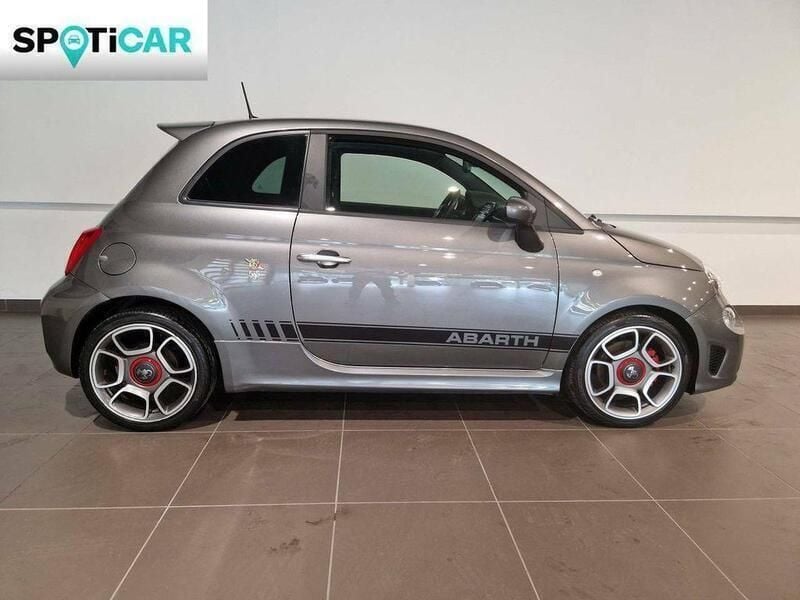Usado Abarth 500 140 CV (102 kW) 2016 Gris Utilitario