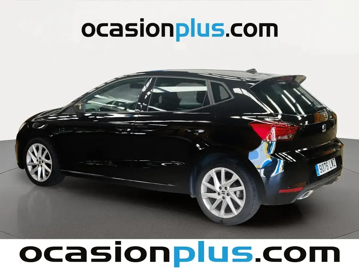 Usado Seat Ibiza FR 150 CV (110 kW) 2022 Negro Utilitario