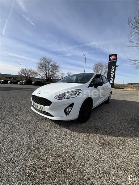 Usado Ford Fiesta Trend 85 CV (62 kW) 2020 Blanco Utilitario