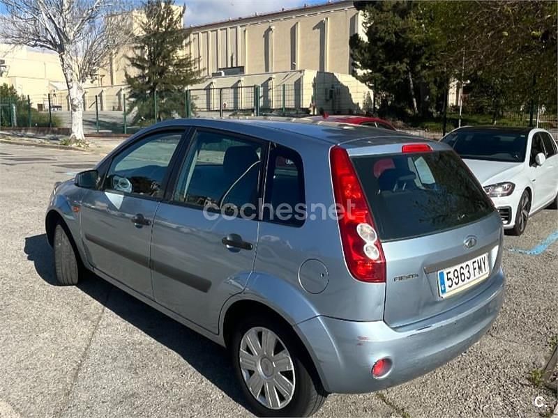Usado Ford Fiesta 80 HP (58 kW) 2007 Azul Citadino