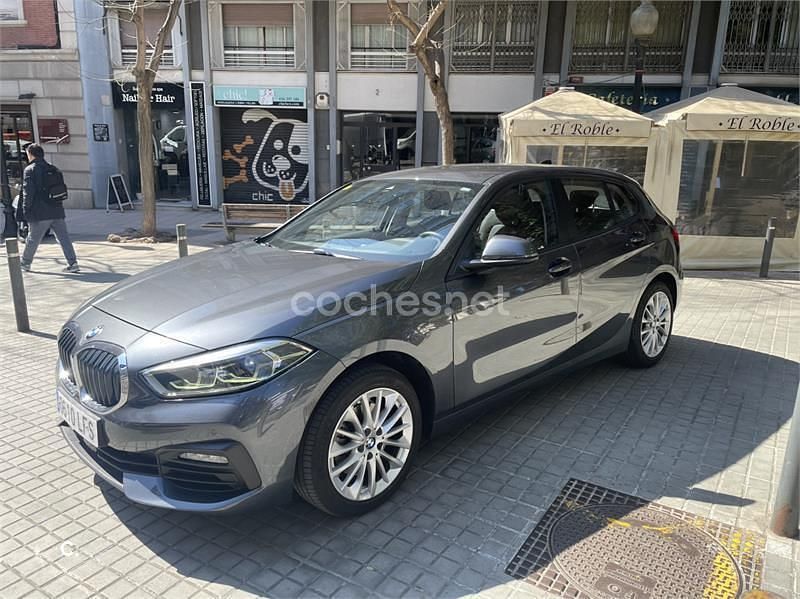 Usado BMW 116 116 CV (85 kW) 2020 Gris / plata Utilitario