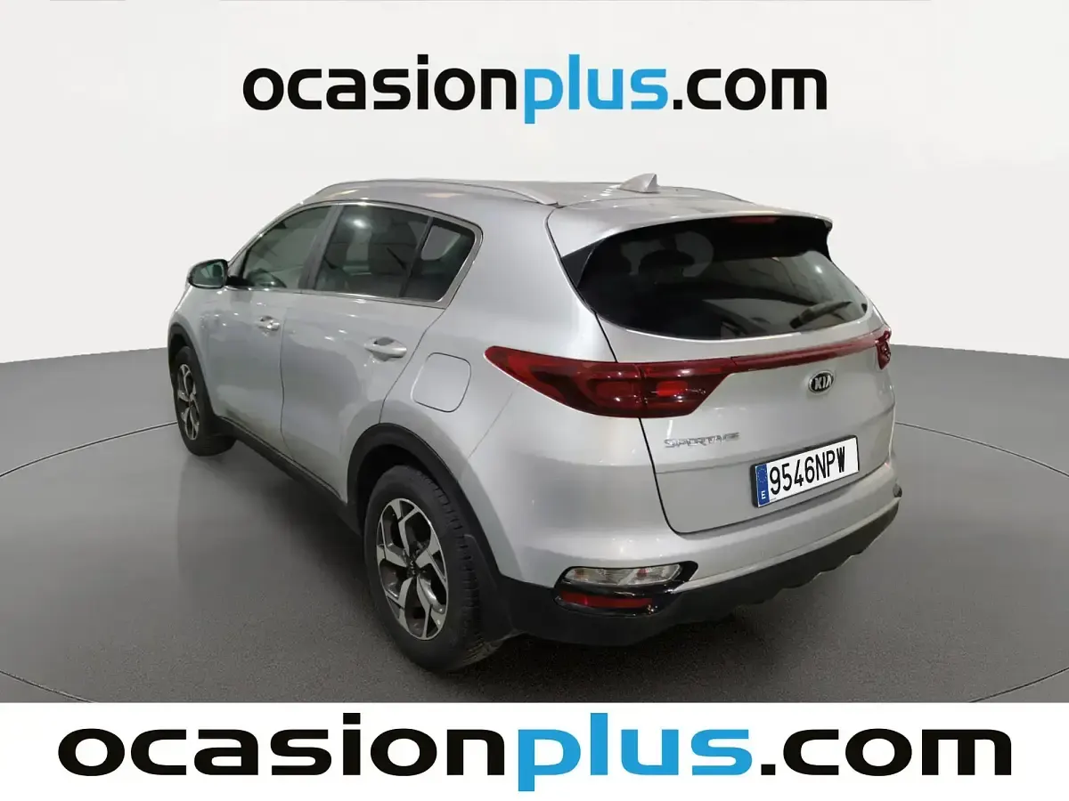 Usado Kia Sportage 132 CV (97 kW) 2021 Gris SUV