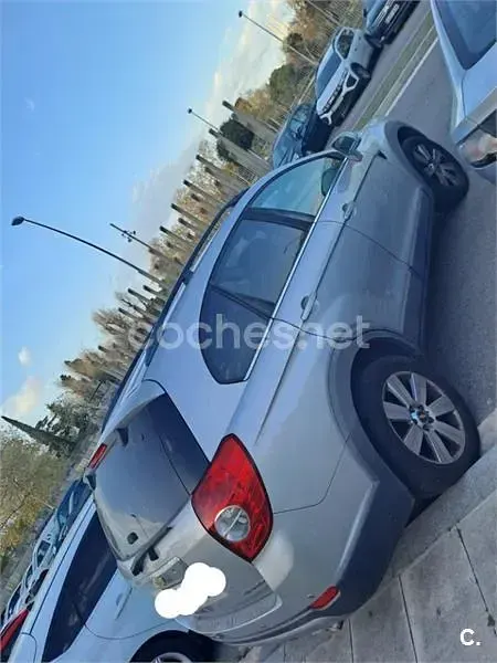 Usado Chevrolet Captiva 150 CV (110 kW) 2009 Gris / plata SUV
