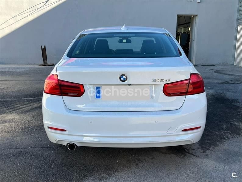 Usado BMW 318 150 CV (110 kW) 2018 Blanco Berlina