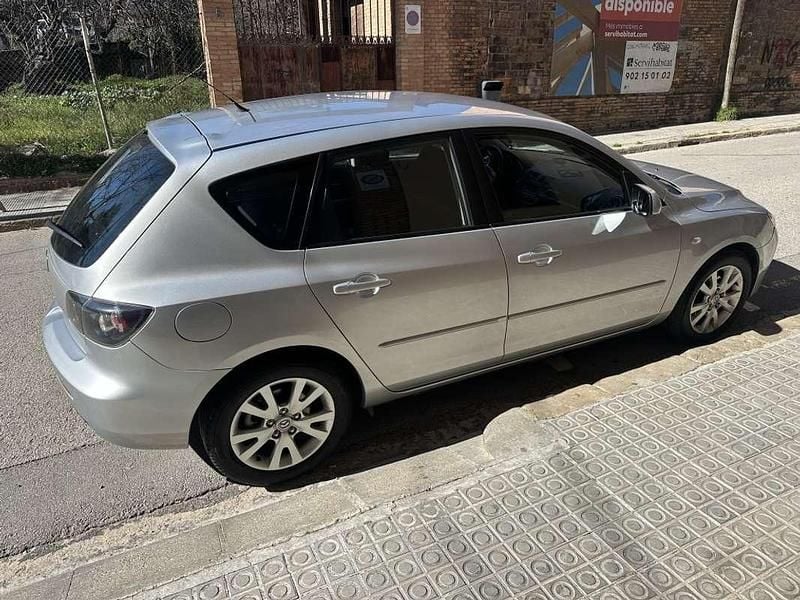 Usado Mazda 3 Sportive 109 CV (80 kW) 2007 Gris Utilitario