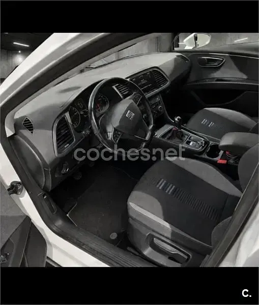 Usado Seat Leon ST Style 115 CV (84 kW) 2020 Blanco Familiar