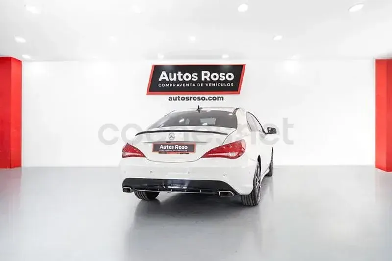 Usado Mercedes CLA200 AMG line 136 CV (100 kW) 2014 Blanco Berlina