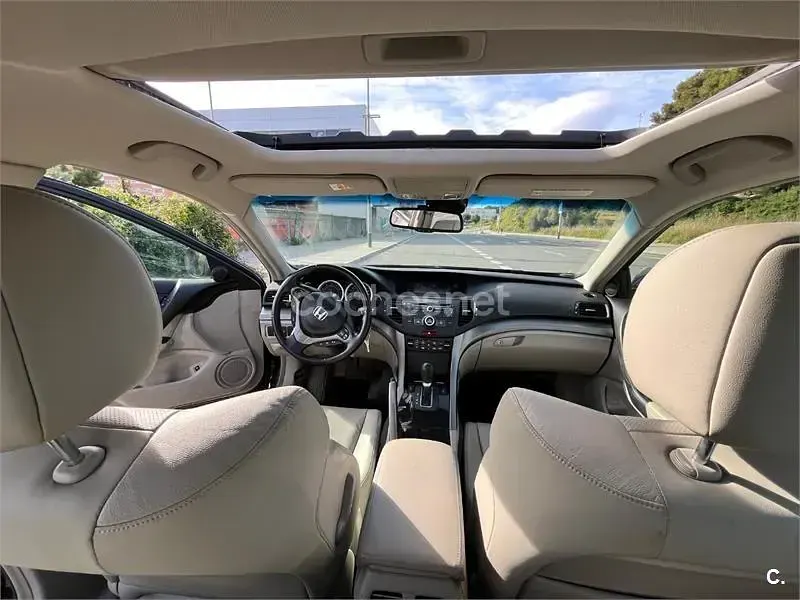 Usado Honda Accord Luxury 150 CV (110 kW) 2010 Marrón Berlina