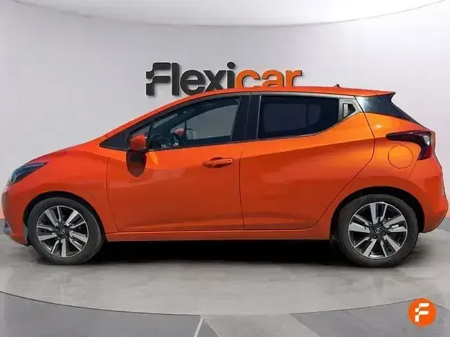 Usado Nissan Micra Acenta 100 CV (73 kW) 2019 Naranja Utilitario