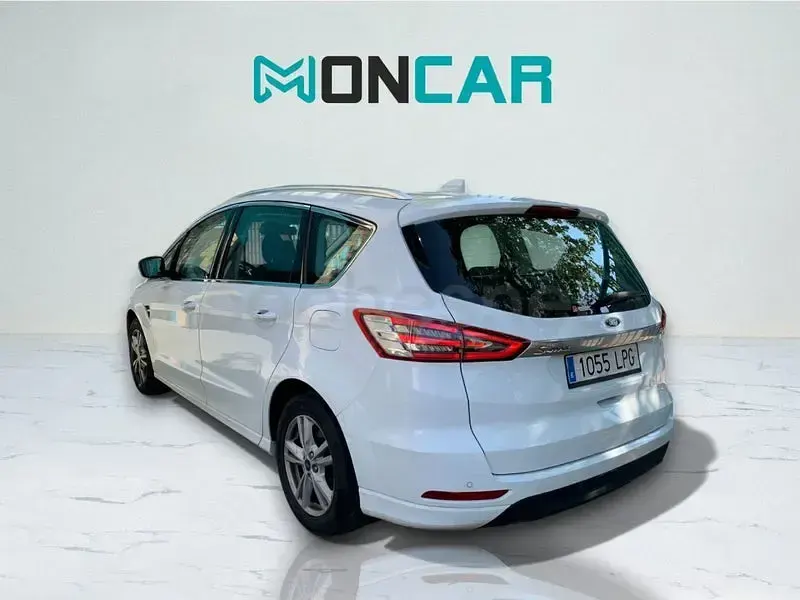 Begagnad Ford S-MAX Titanium 150 HK (110 kW) 2021 Vit Minibuss