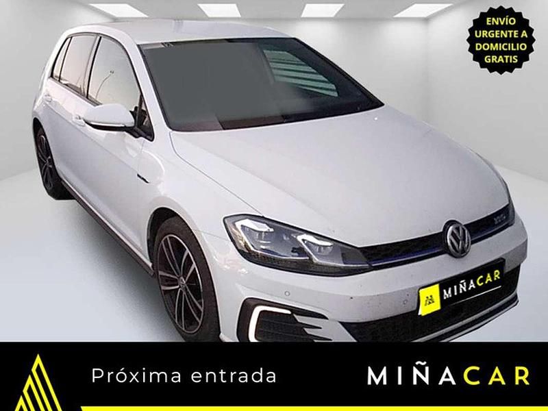 Blanco Usado 2021 VW Golf VIII GTE Utilitario | 19.575 € (Buen precio) - Imagen 1/4