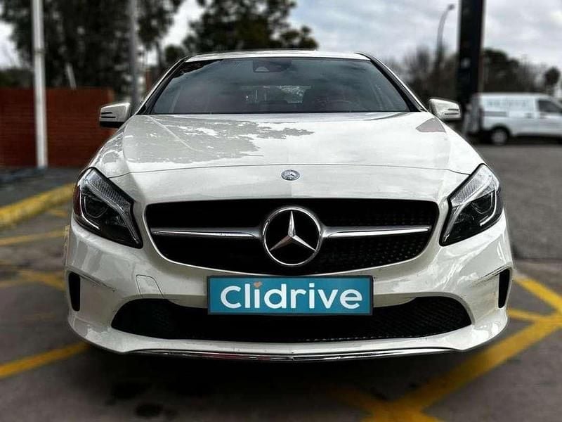 Usado Mercedes A220 Urban 136 CV (100 kW) 2016 Blanco Utilitario