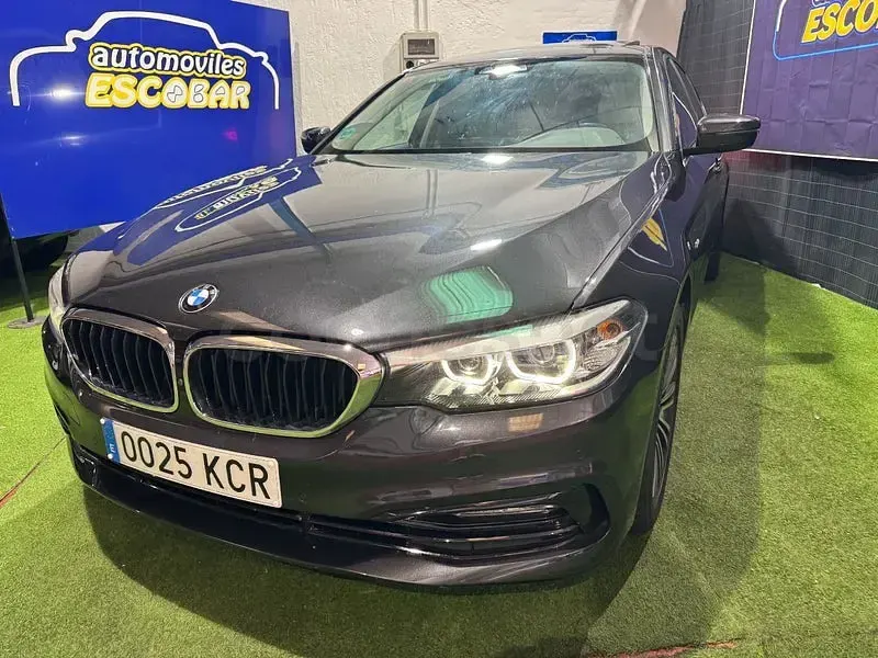 Usado BMW 520 190 CV (139 kW) 2017 Gris / plata Berlina