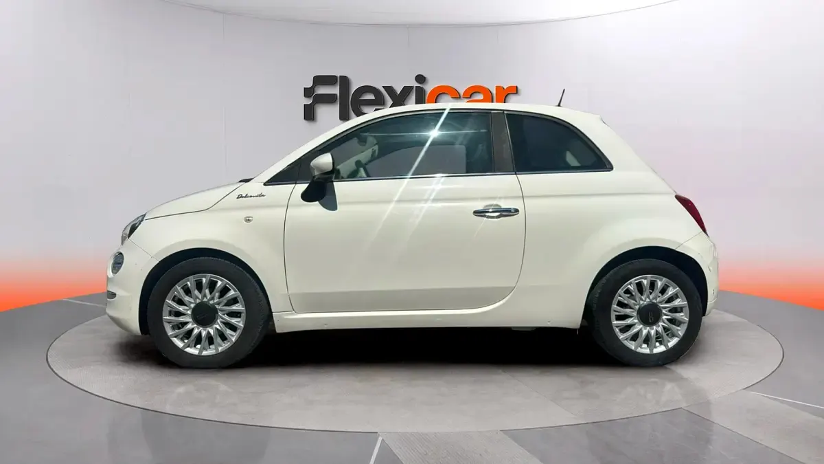 Usado Fiat 500 Dolcevita 71 CV (52 kW) 2021 Blanco Berlina