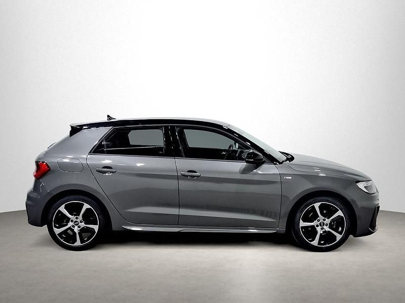 Usado Audi A1 Sportback 110 CV (80 kW) 2022 Gris Utilitario