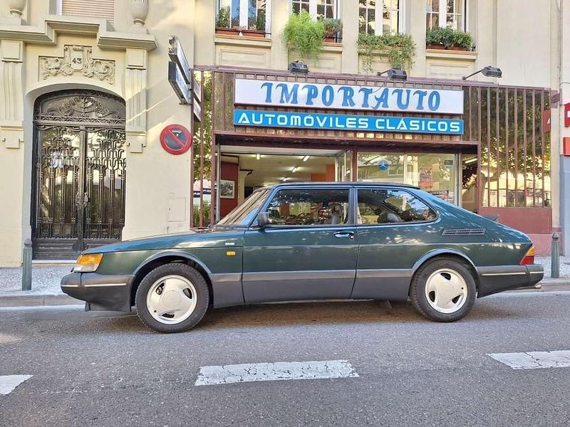 Verde Usado 1992 Saab 900 Aero Utilitario | 8900 € - Imagen 1/4
