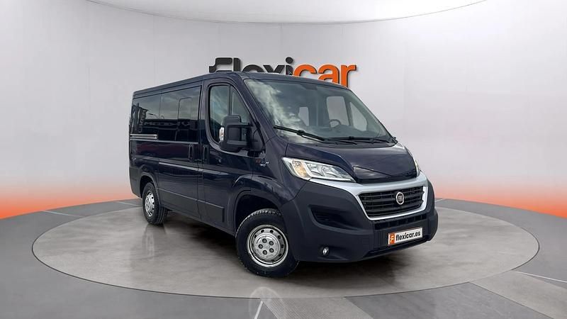 Usado Fiat Ducato 150 CV (110 kW) 2018 Azul Van