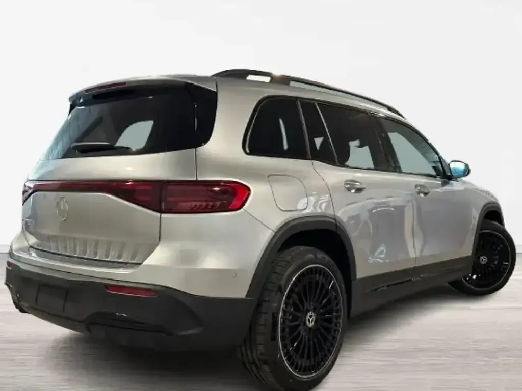Usado Mercedes EQB250+ 139 kW (190 CV) 2025 Gris SUV