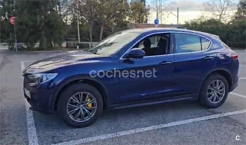 Azul Usado 2019 Alfa Romeo Stelvio Executive SUV | 22.995 € (Buen precio) - Imagen 1/4