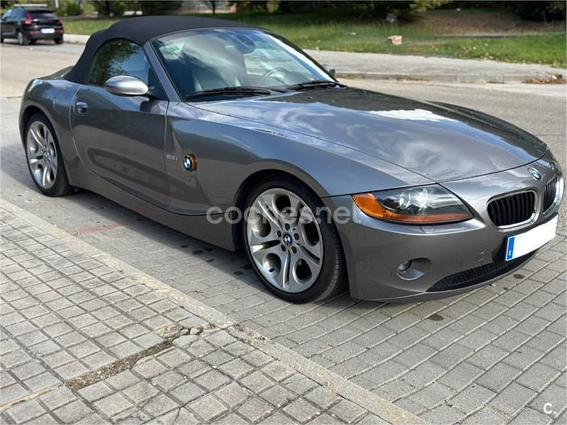 Usado BMW Z4 Sport Line 192 CV (141 kW) 2003 Gris / plata Descapotable